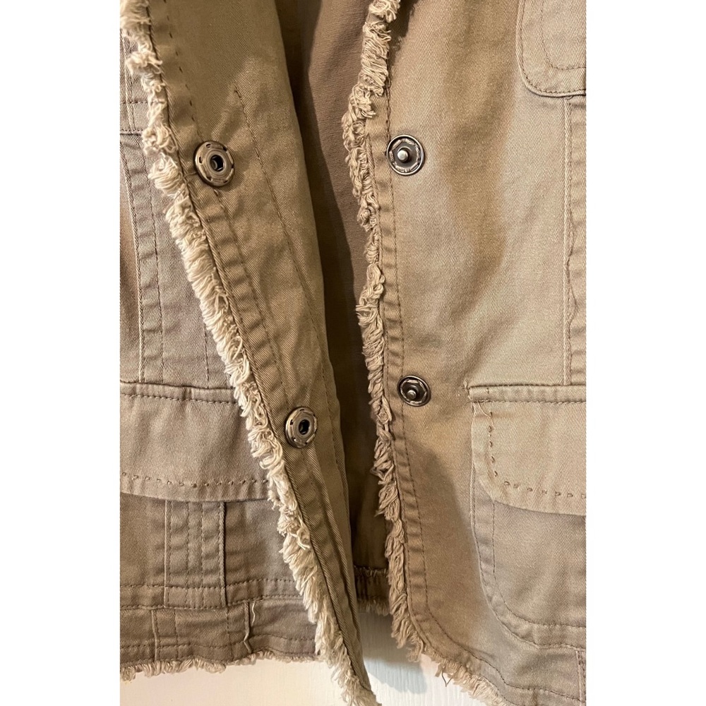 Live A Little Lightweight jacket - Picture 10 of 11